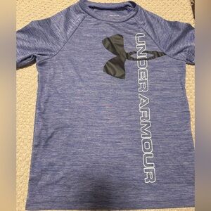 Under Armour Boys size small blue